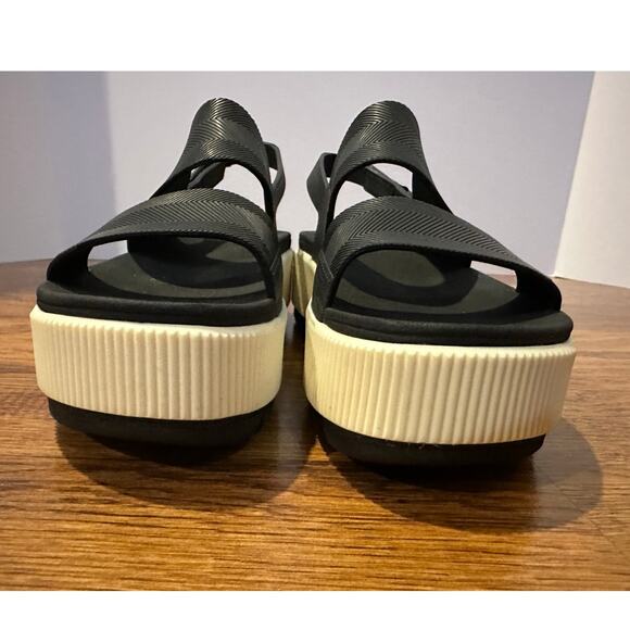 Reef Women's Water Vista Higher Platform Sandal – Black/Ivory Sz 7 – Waterproof - Picture 4 of 11